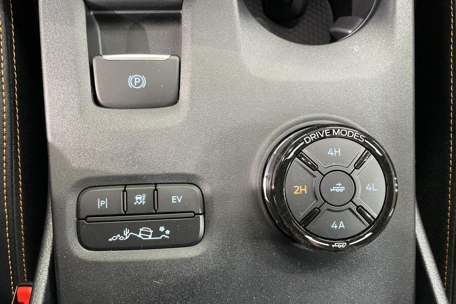 Double Cab Wildtrak 2.3 Ford EcoBoost 281 hv / 697 Nm PHEV A10 AWD heti ajoon Ford Ranger