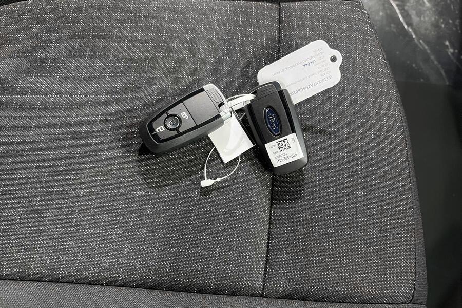 heti ajoon Ford Transit Custom