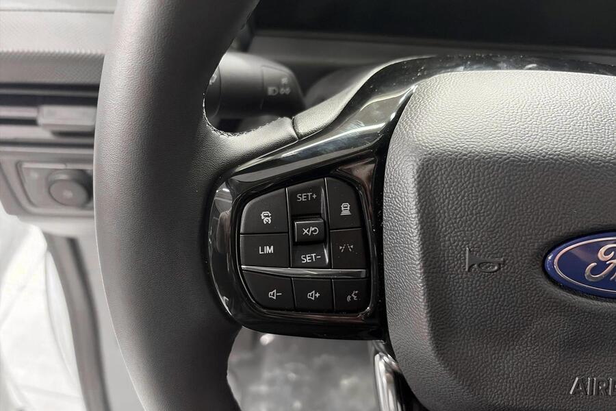 heti ajoon Ford Transit Custom