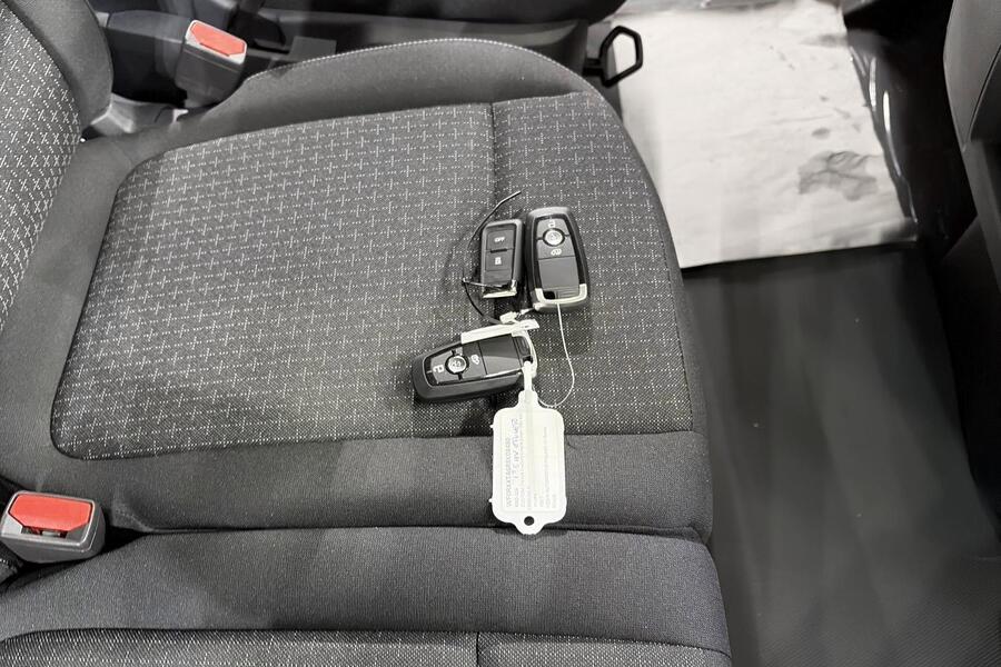 heti ajoon Ford Transit Custom