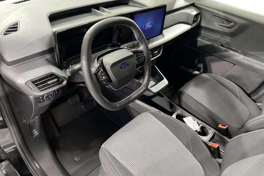 heti ajoon Ford Transit Courier