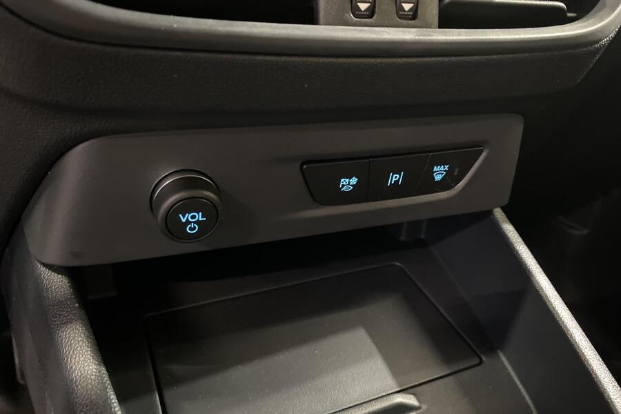 heti ajoon Ford Transit Courier