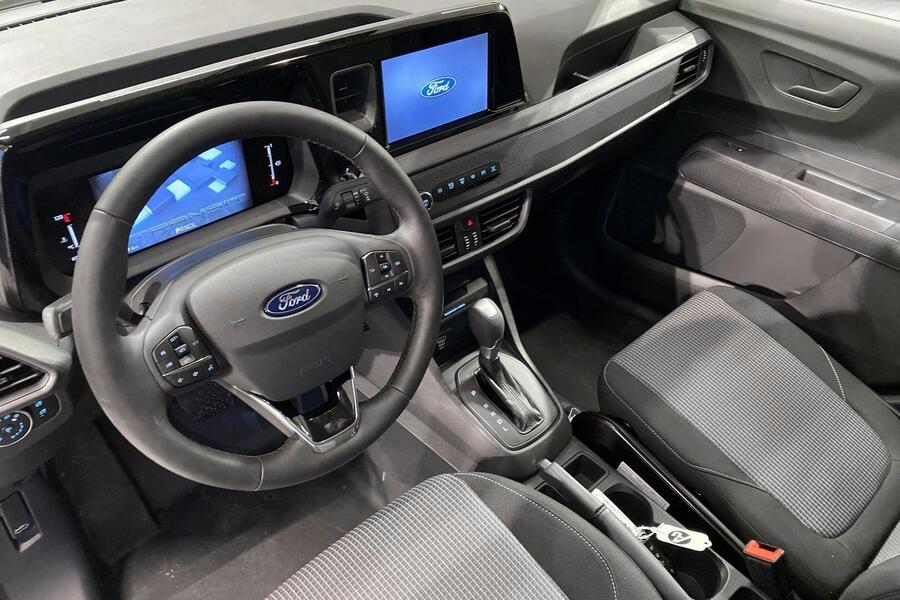 heti ajoon Ford Transit Courier