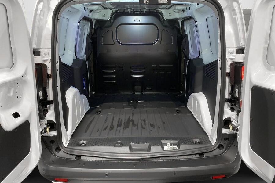 heti ajoon Ford Transit Courier