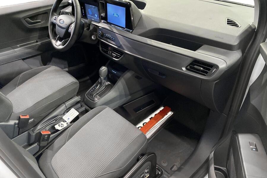 heti ajoon Ford Transit Courier