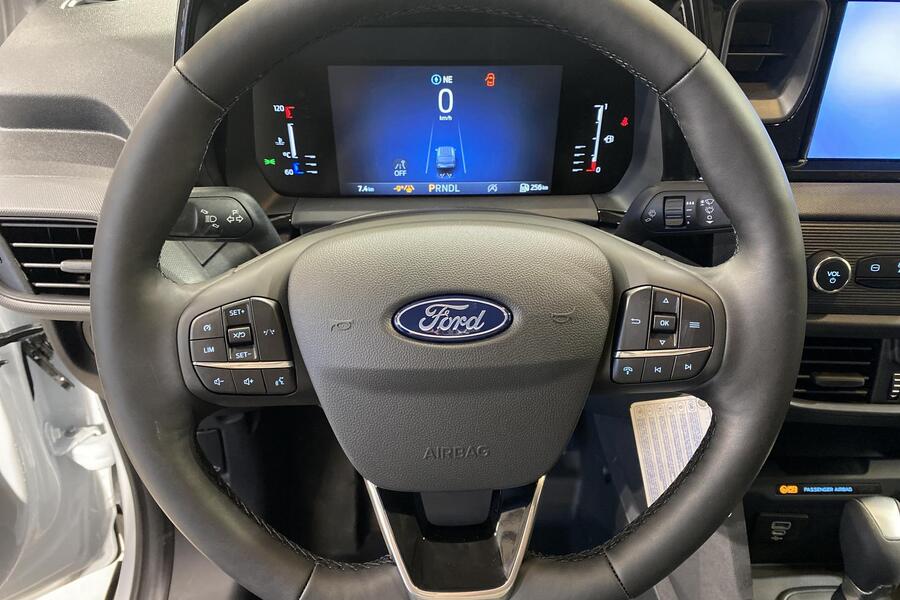 heti ajoon Ford Transit Courier