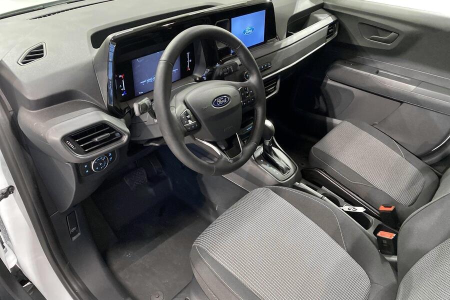 heti ajoon Ford Transit Courier