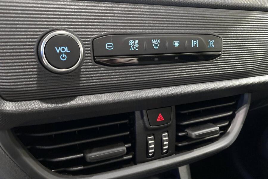 heti ajoon Ford Transit Courier