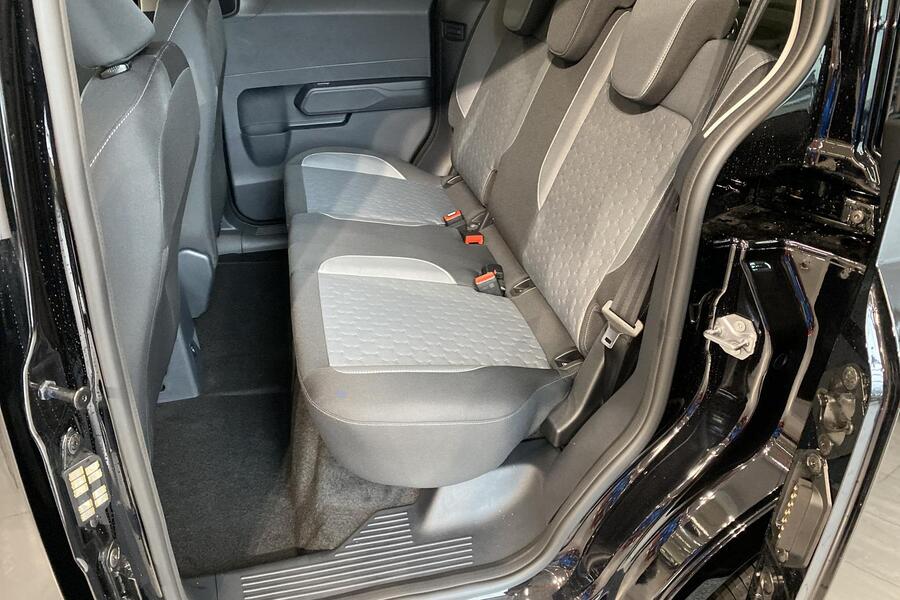 heti ajoon Ford Tourneo Courier