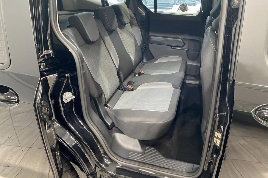 heti ajoon Ford Tourneo Courier