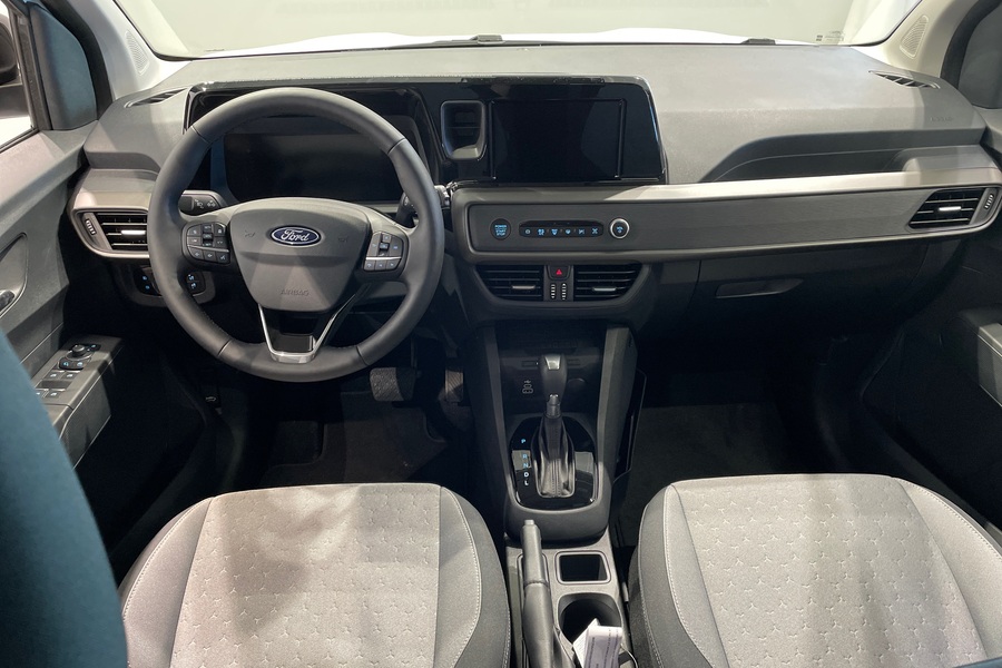 heti ajoon Ford Tourneo Courier