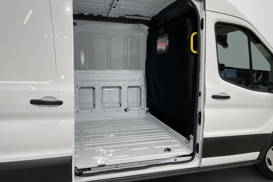 heti ajoon Ford Transit