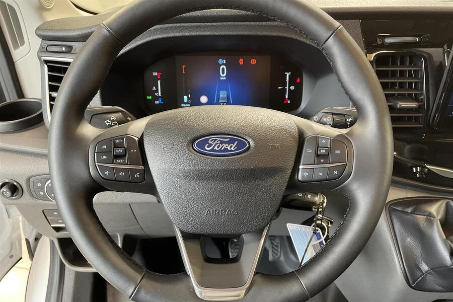 heti ajoon Ford Transit