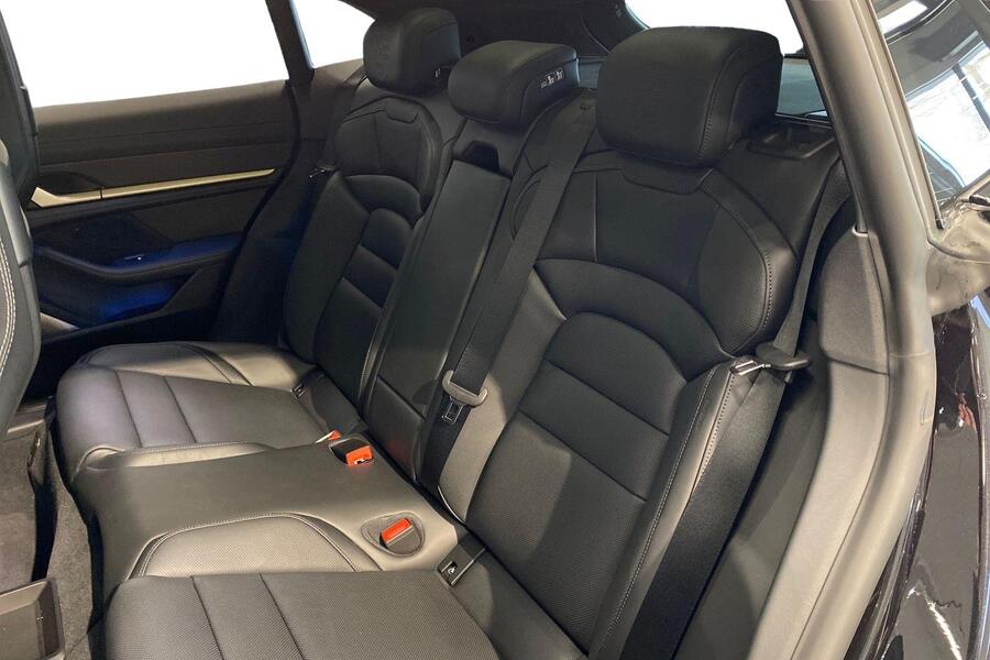 heti ajoon Porsche Taycan