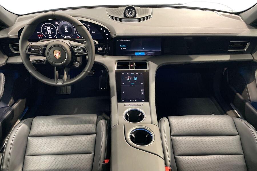 heti ajoon Porsche Taycan