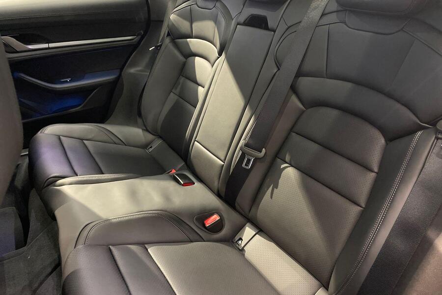 heti ajoon Porsche Taycan