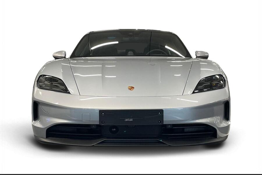 heti ajoon Porsche Taycan