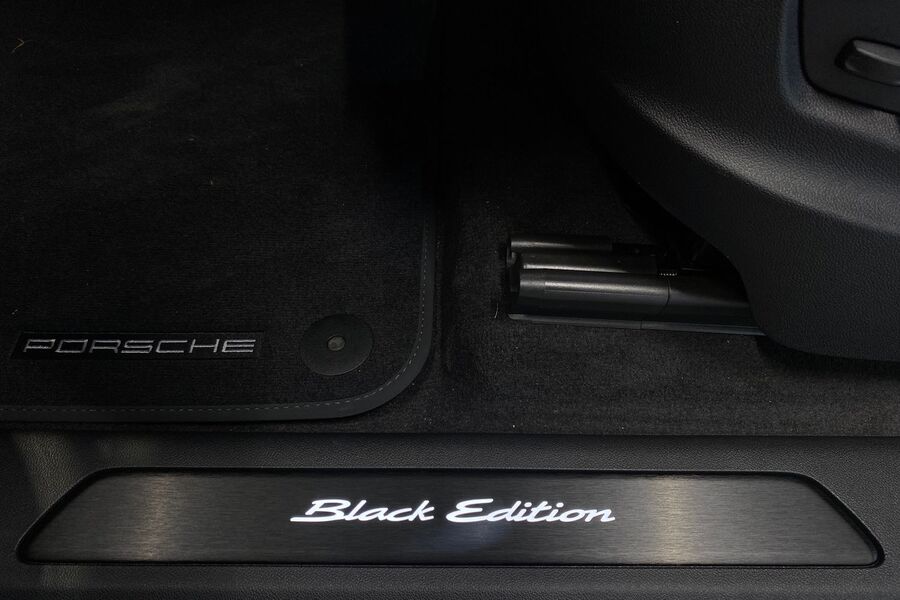 heti ajoon Porsche Cayenne