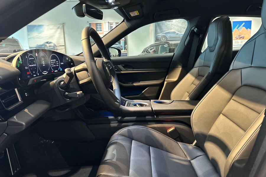 heti ajoon Porsche Taycan