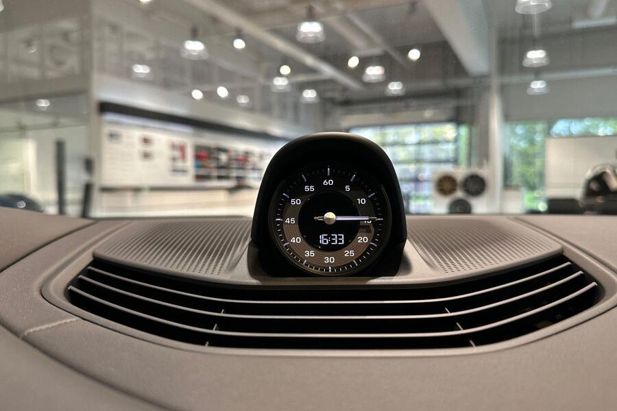 heti ajoon Porsche Taycan