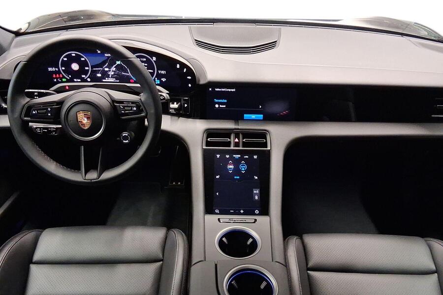 heti ajoon Porsche Taycan