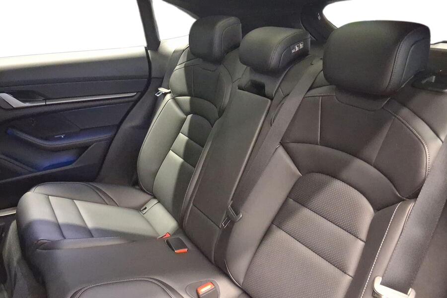 heti ajoon Porsche Taycan