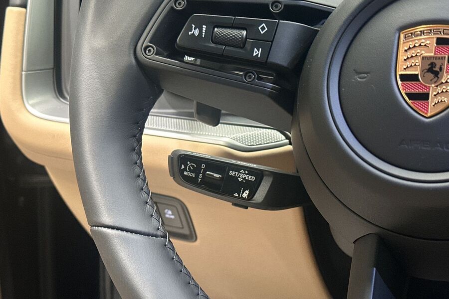 heti ajoon Porsche Cayenne