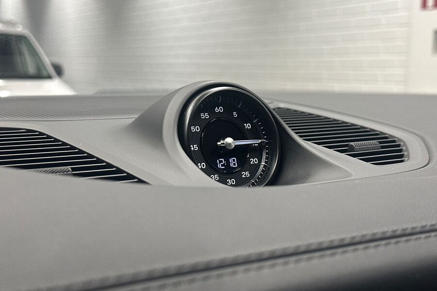 heti ajoon Porsche Cayenne