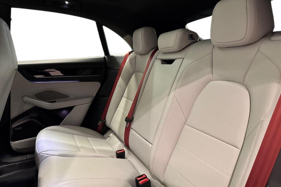 heti ajoon Porsche Macan