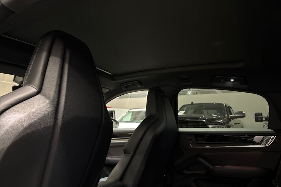 heti ajoon Porsche Cayenne