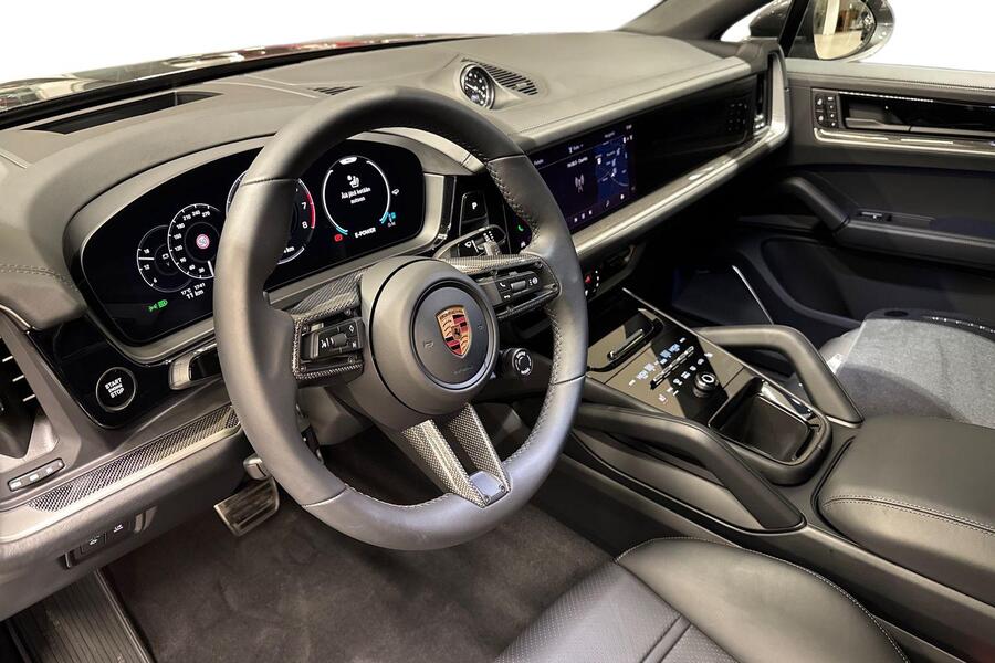 heti ajoon Porsche Cayenne