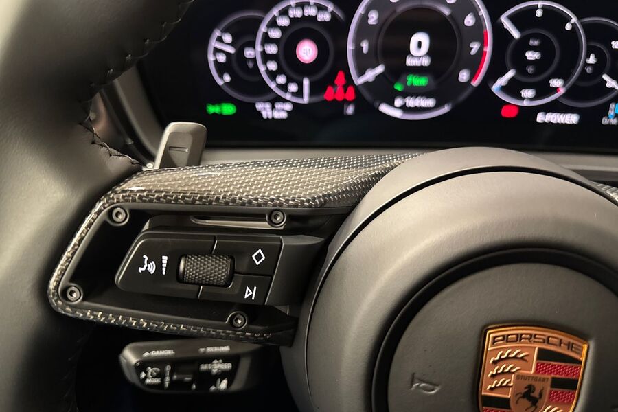 heti ajoon Porsche Cayenne