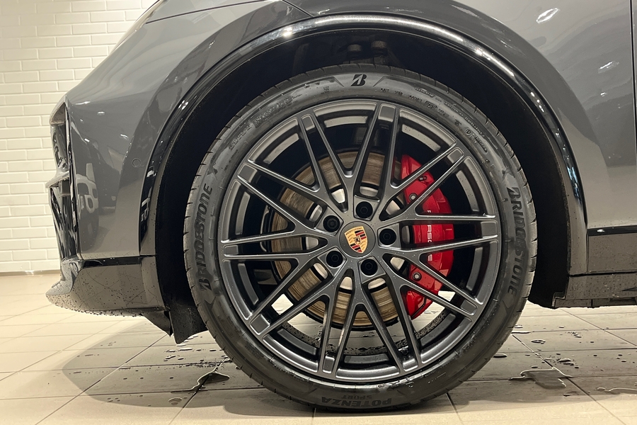 heti ajoon Porsche Macan