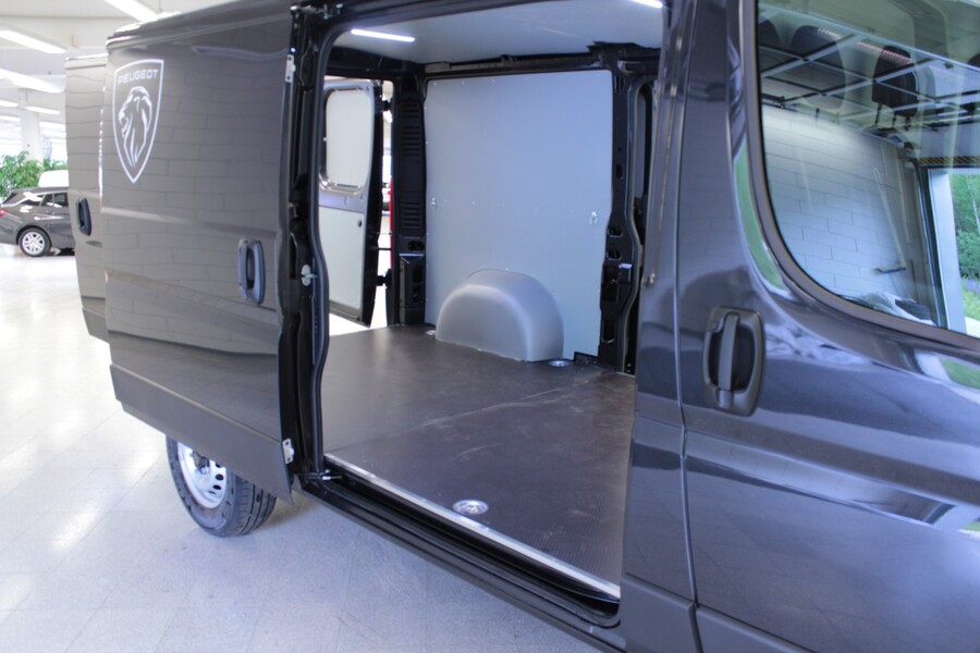 heti ajoon Peugeot Boxer