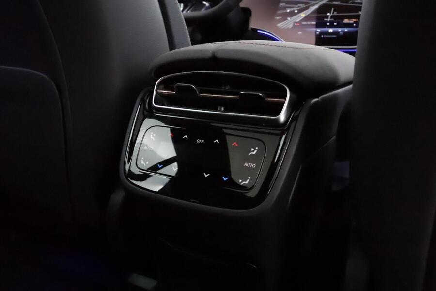 heti ajoon Mercedes-Benz EQS