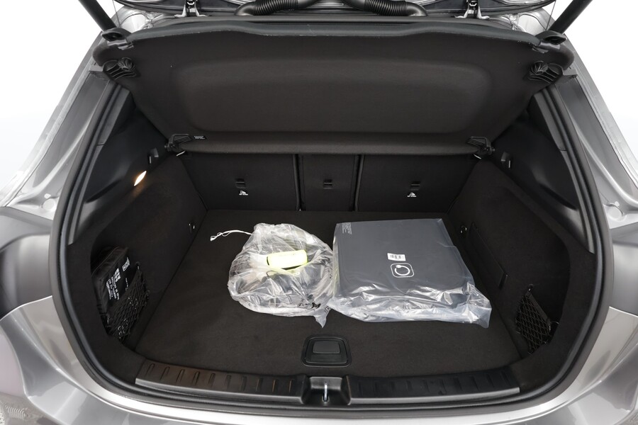 heti ajoon Mercedes-Benz EQA