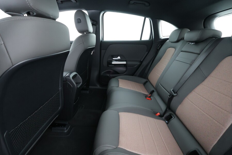 heti ajoon Mercedes-Benz EQA