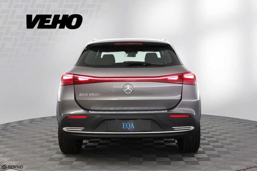 heti ajoon Mercedes-Benz EQA
