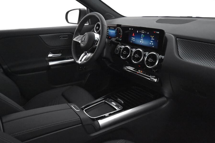 heti ajoon Mercedes-Benz GLA