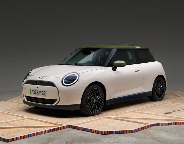 uusi Mini Hatchback