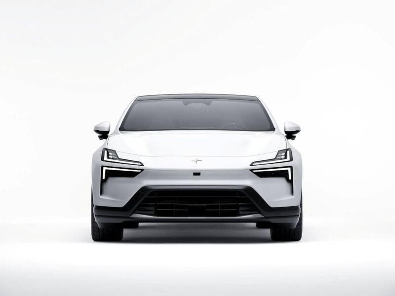 uusi Polestar 4