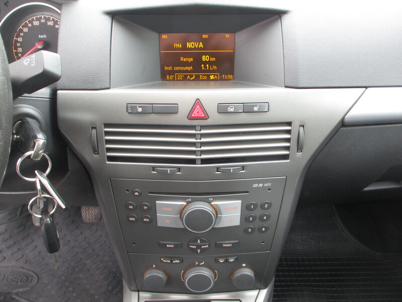 Opel Astra vaihtoauto