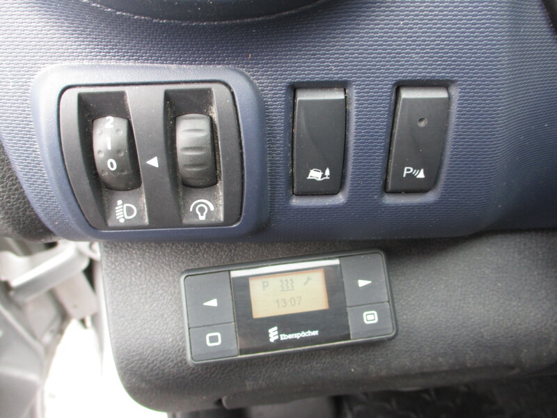 Opel Vivaro vaihtoauto