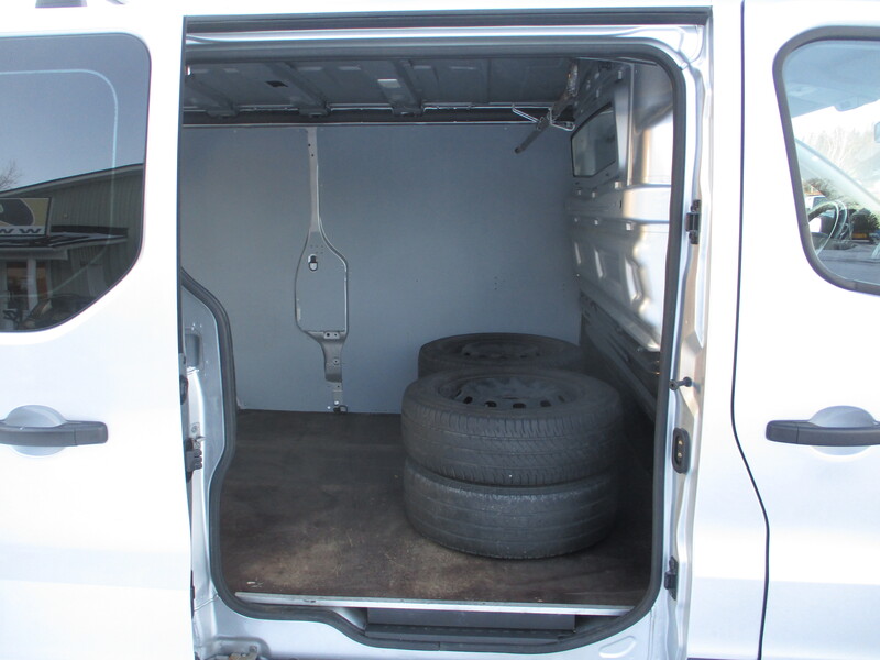 Opel Vivaro vaihtoauto