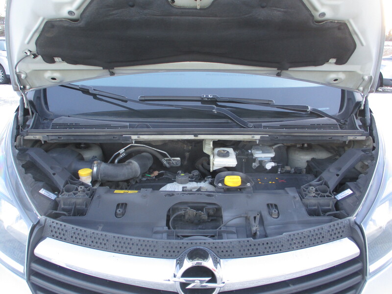 Opel Vivaro vaihtoauto