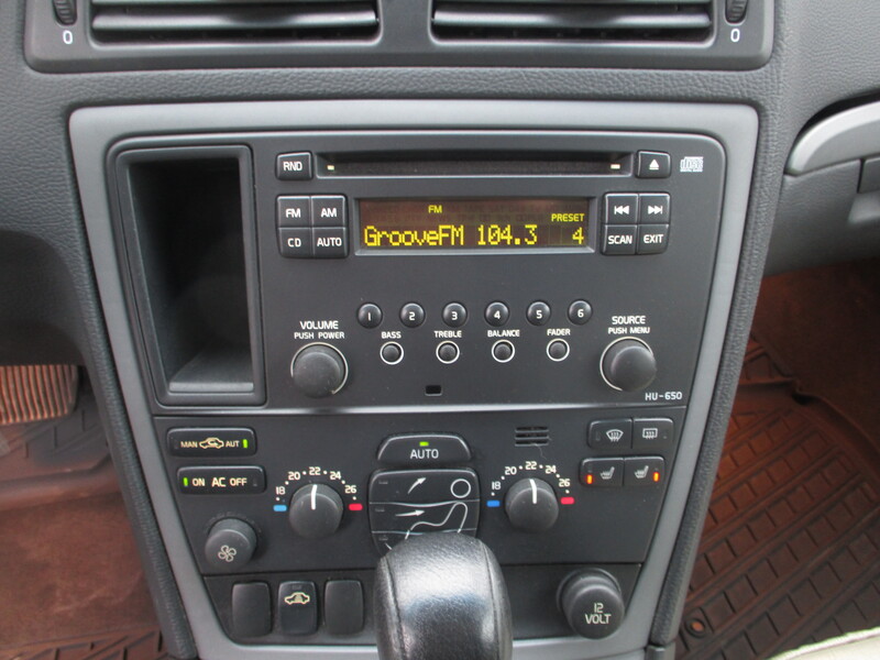 Volvo V70 vaihtoauto