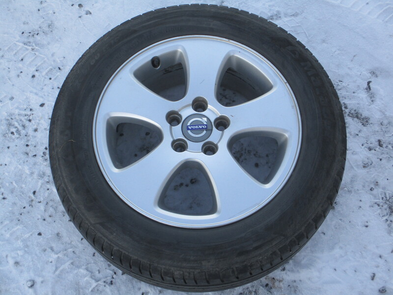 Volvo V70 vaihtoauto