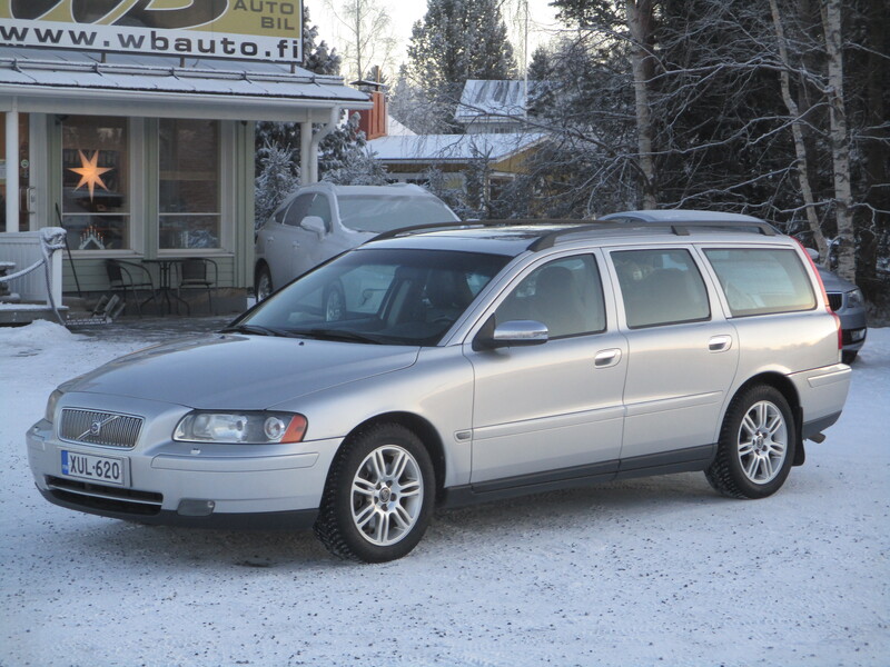 Volvo V70 vaihtoauto