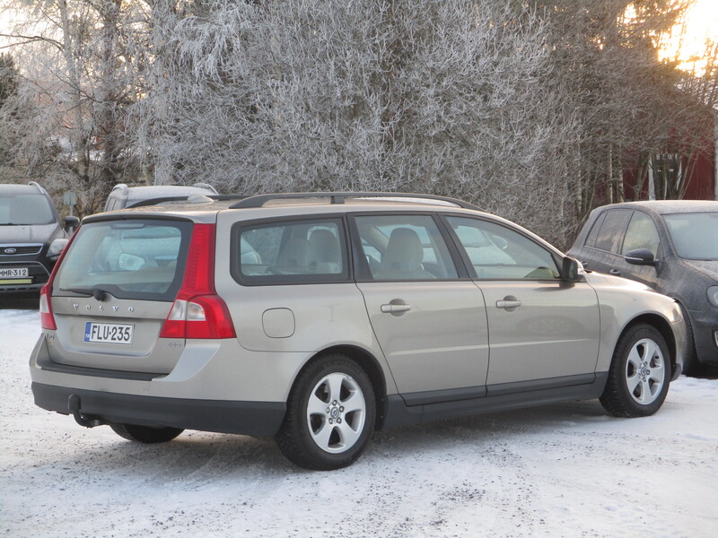 Volvo V70 vaihtoauto