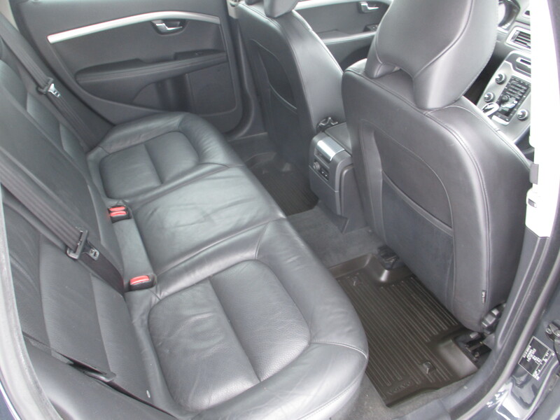 Volvo V70 vaihtoauto